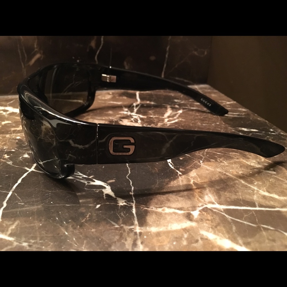 Gucci Sunglasses - Picture 2 of 4